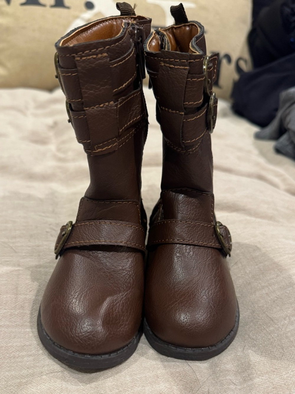 Carter’s Toddler Girls boots. Size 7.